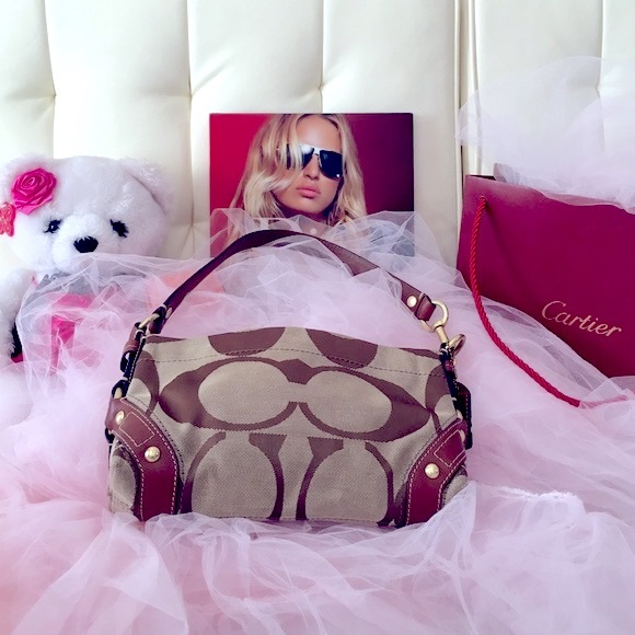 Coach Handbags - COACH bag like new!